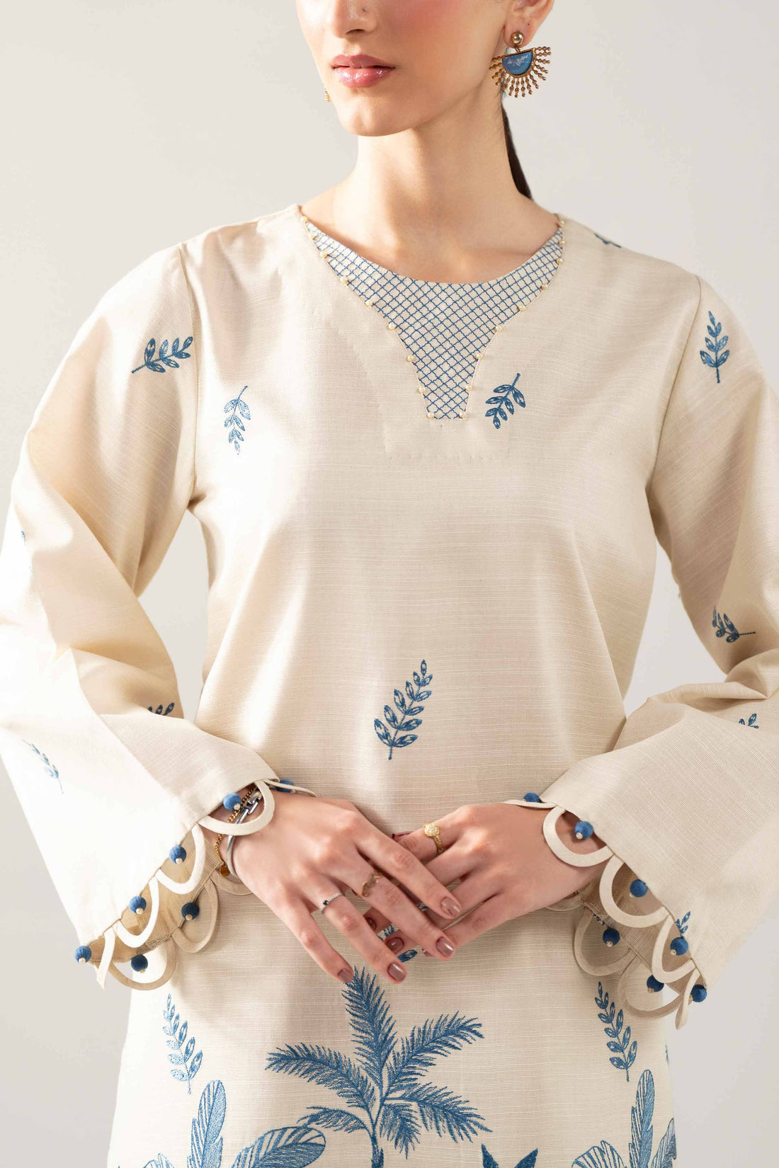 Nishat Unstitched 3PC Embroidered Lawn Suit with Chiffon Dupatta