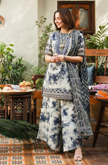 Shapphire Unstitched 3PC Printed Lawn Suit with Voil Dupatta